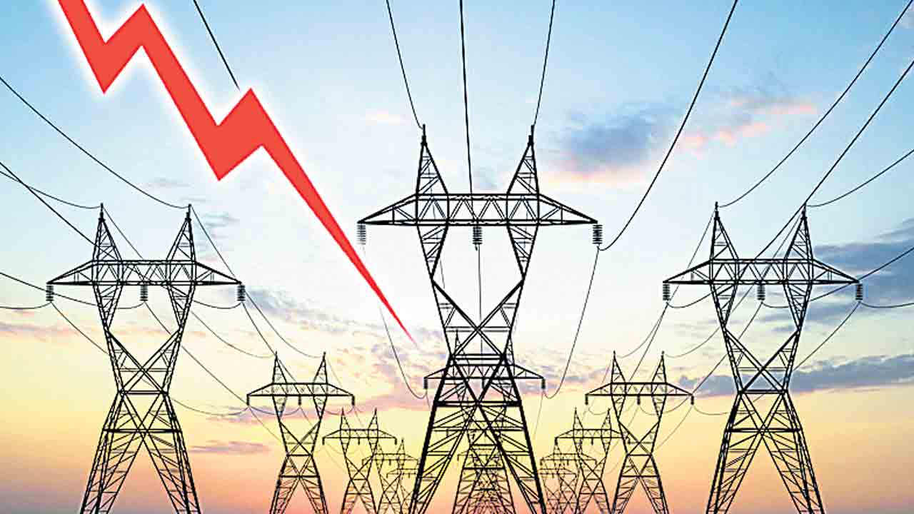 మొదలైన కరెంట్‌ కష్టాలు..