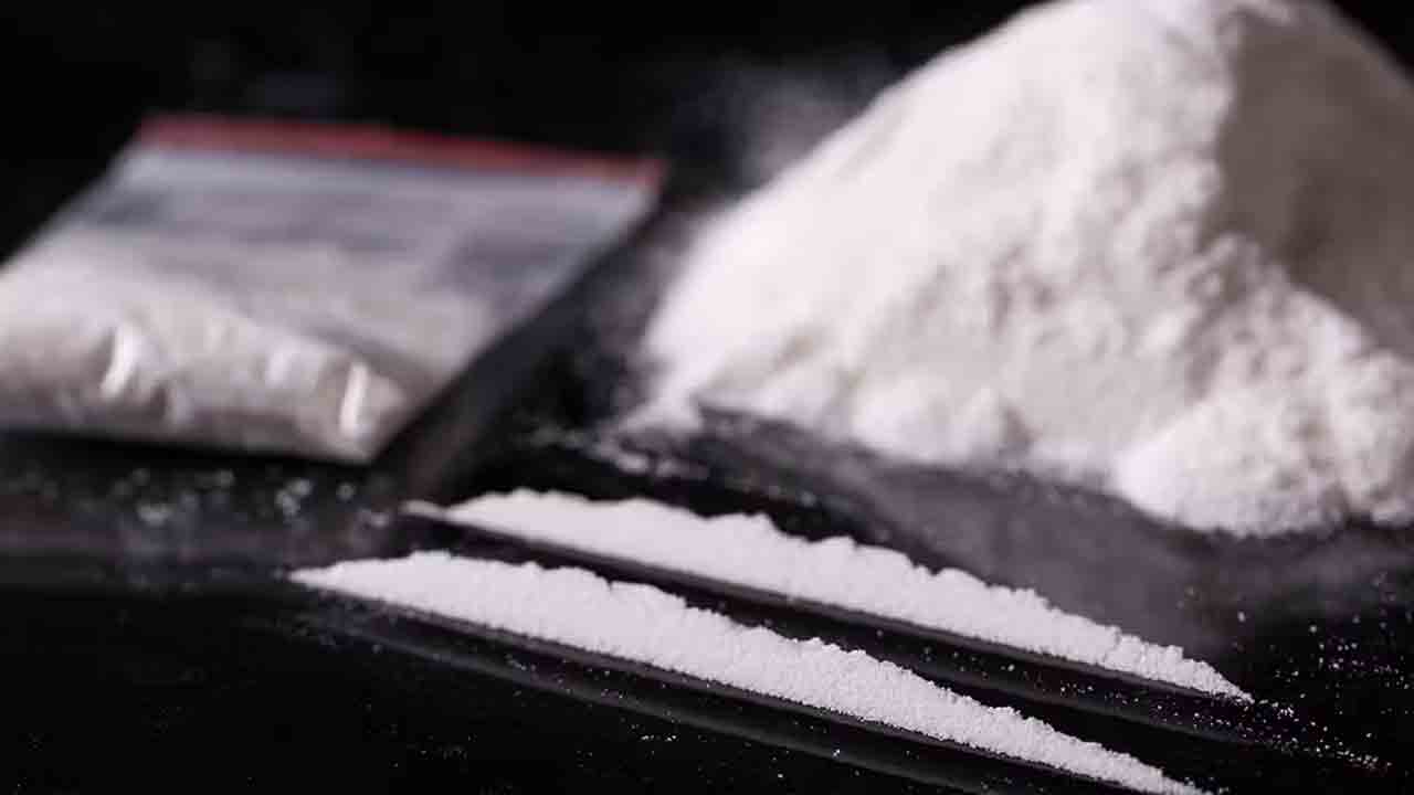 ఫిలింనగర్‌లో 16గ్రాముల కొకైన్‌ స్వాధీనం