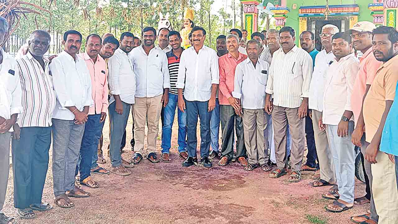రైతు భరోసాకు ఆంక్షలు వద్దు