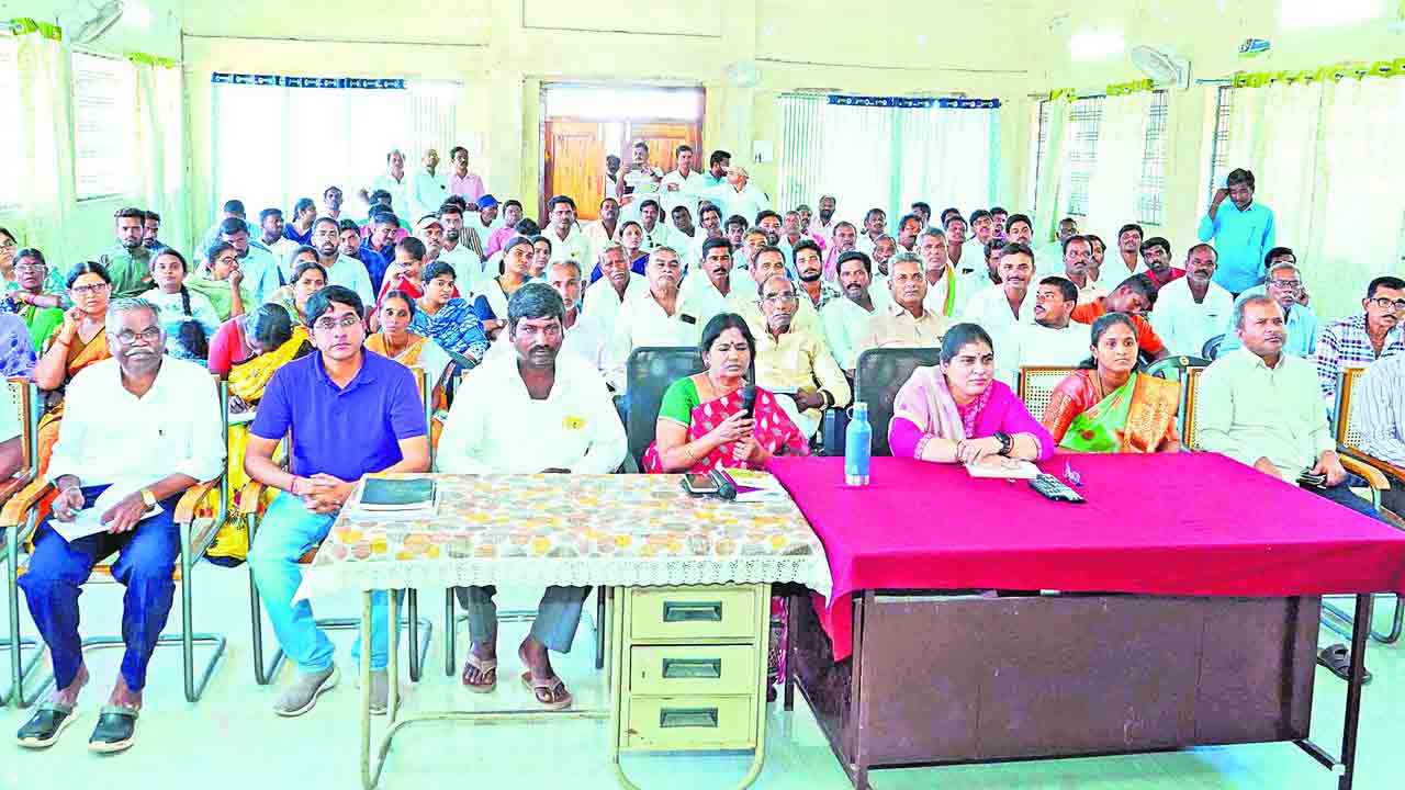 రైతు భరోసా రూ.15 వేలివ్యాలి