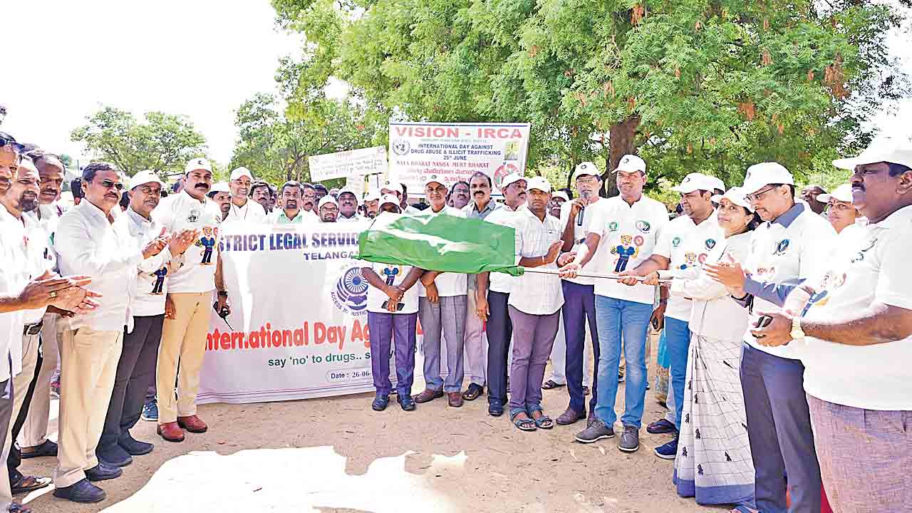 డ్రగ్స్‌ రహిత సమాజమే లక్ష్యం