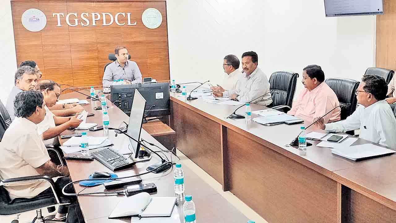 బోనాల పండుగకు విద్యుత్‌ ఏర్పాట్లు