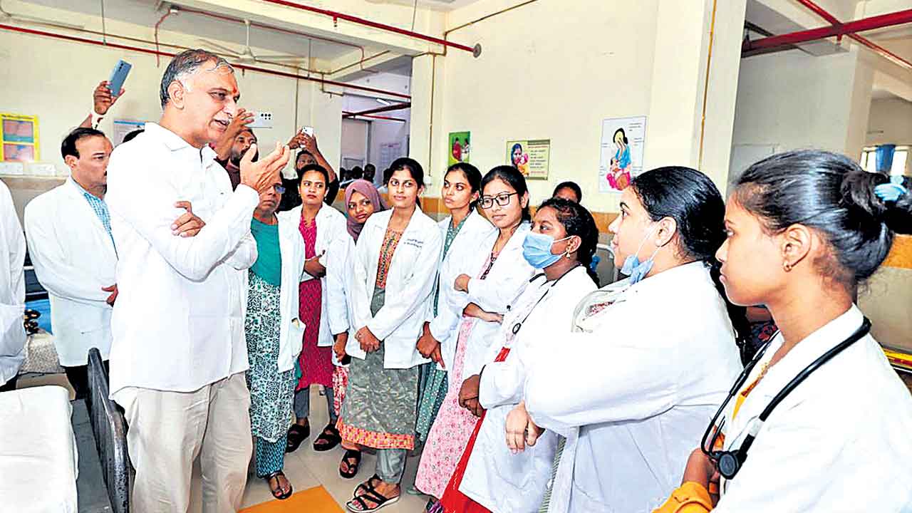 మెరుగైన వైద్యం అందించాలి