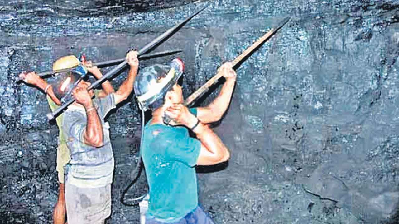 Singareni | రాష్ట్రంలో ఇక గనుల వేలం.. తొమ్మిదేండ్లు రాష్ట్ర ఖనిజ సంపదను కాపాడిన కేసీఆర్‌