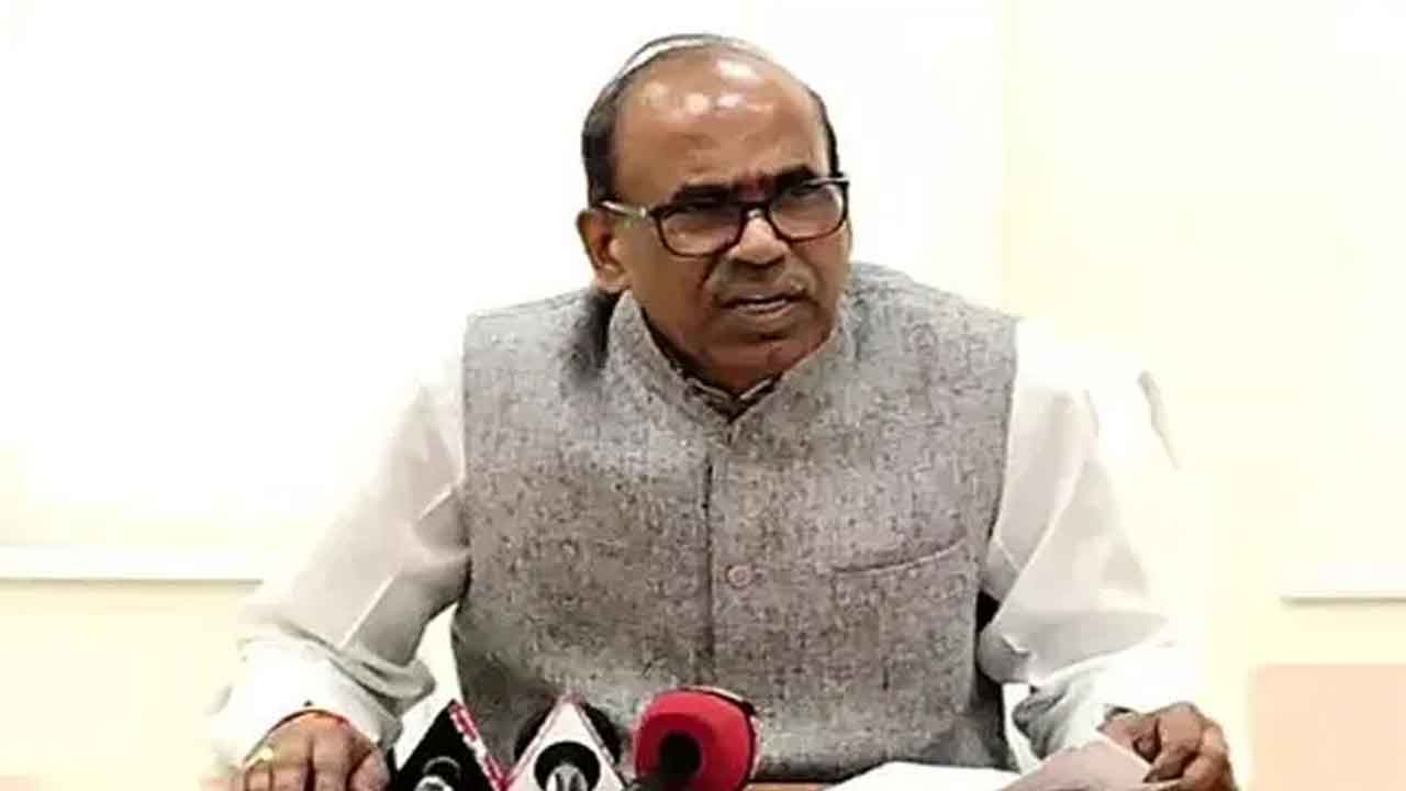 వారం రోజుల్లో వివరణ ఇవ్వండి