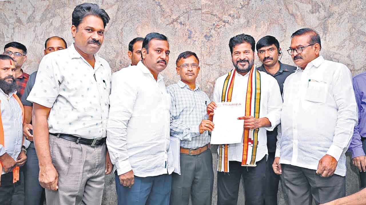 సీఎం సార్‌.. సమస్యలు తీర్చండి
