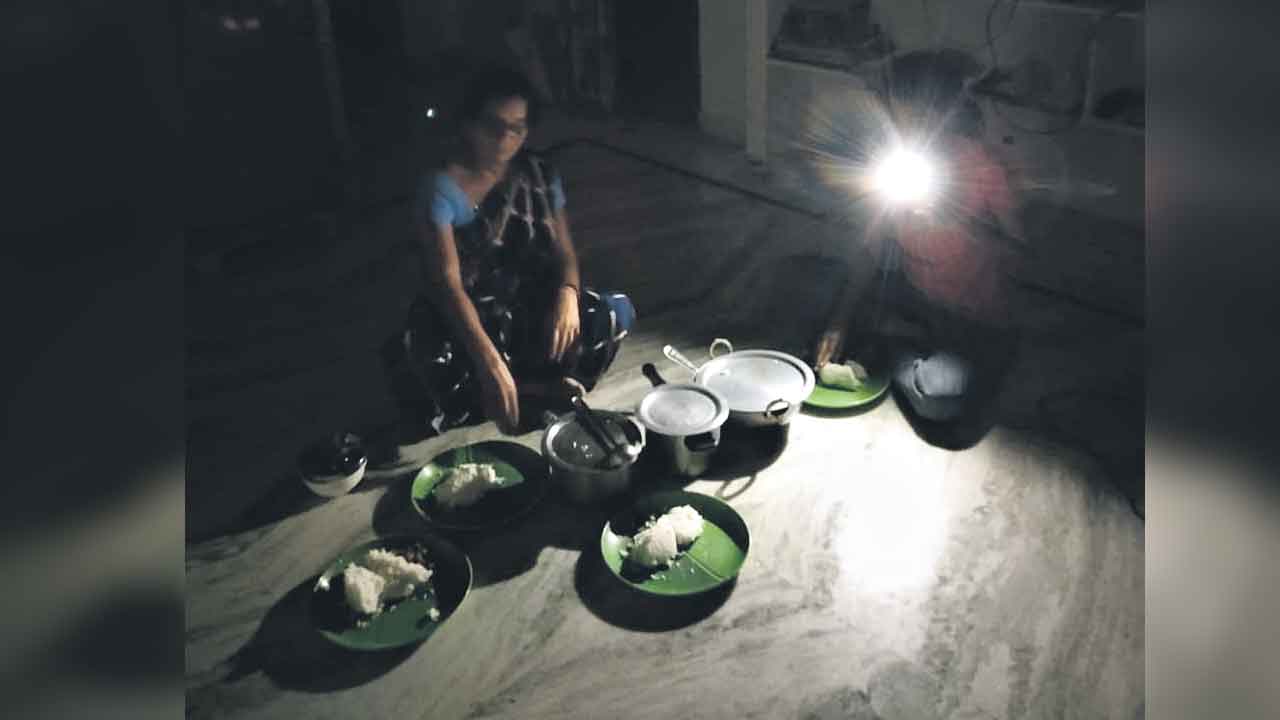 అంధకారంలో మంచిర్యాల