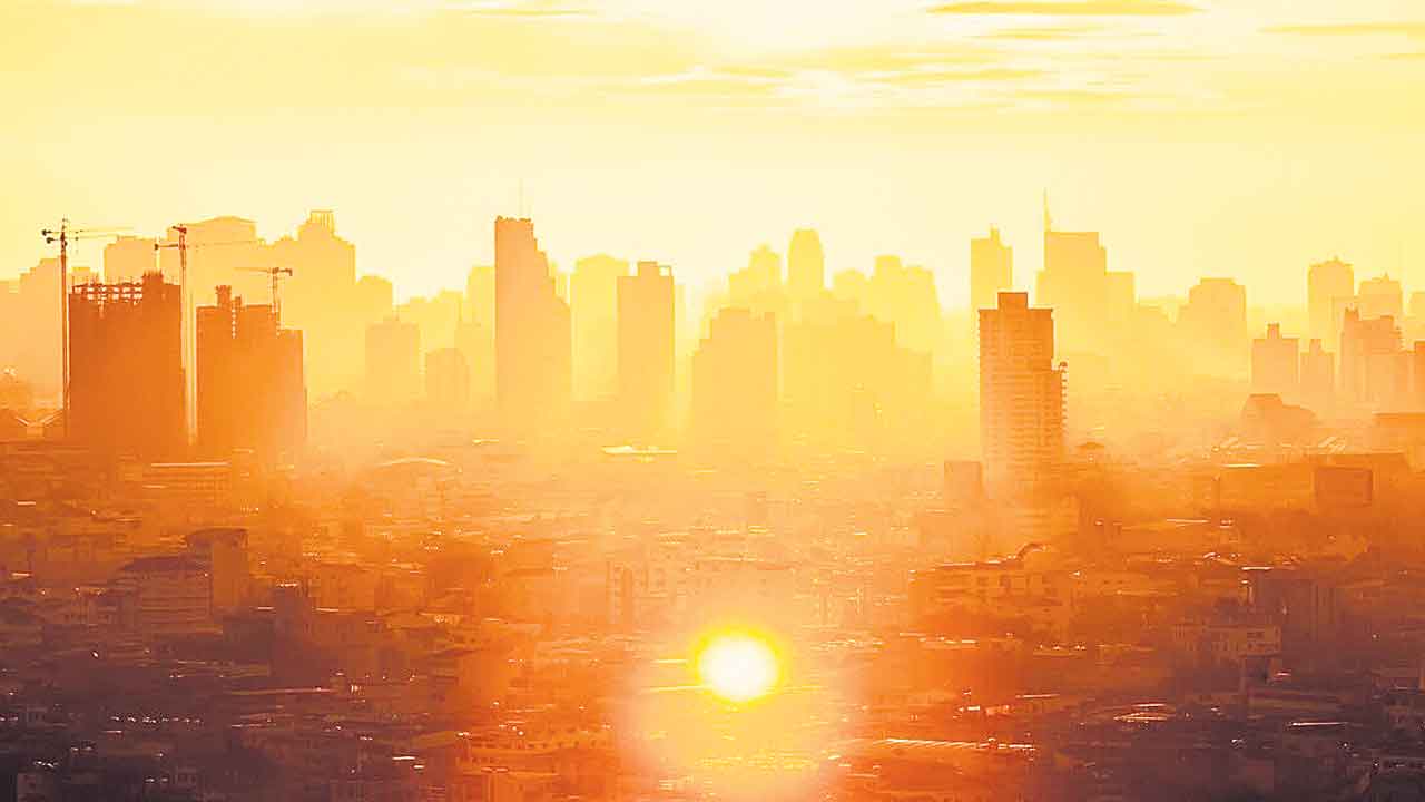 Temperature | నగరాలపై భానుడి ప్రతాపం.. మునుపెన్నడూ లేని విధంగా భారీగా నమోదవుతున్న ఉష్ణోగ్రతలు