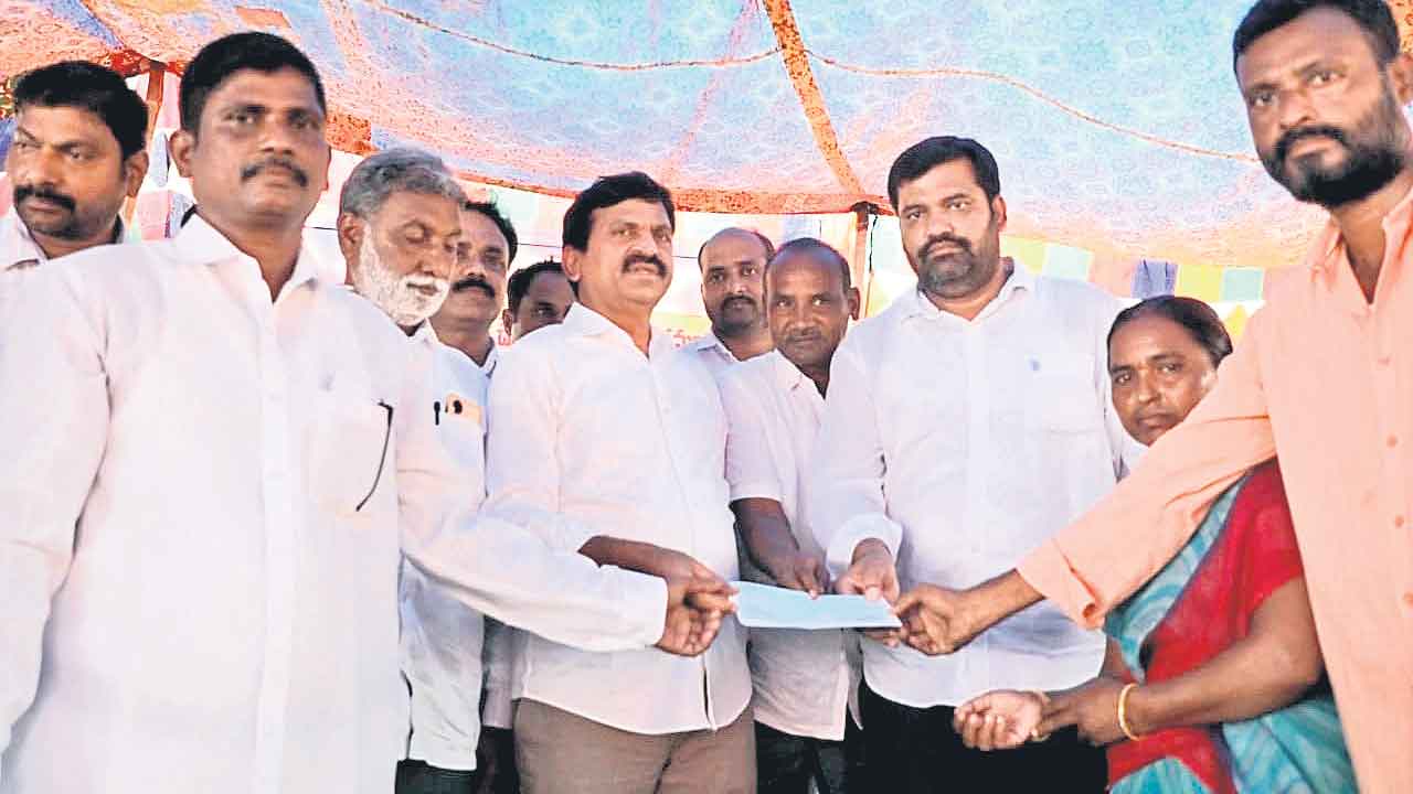 అనర్హుల పింఛన్లు, రేషన్ కార్డులు రద్దుచేస్తాం