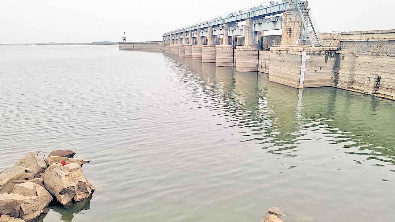 Kaleshwaram Project | పడిపోయిన నీటి వనరులు.. కాంగ్రెస్‌కు కాళేశ్వరమే దిక్కు