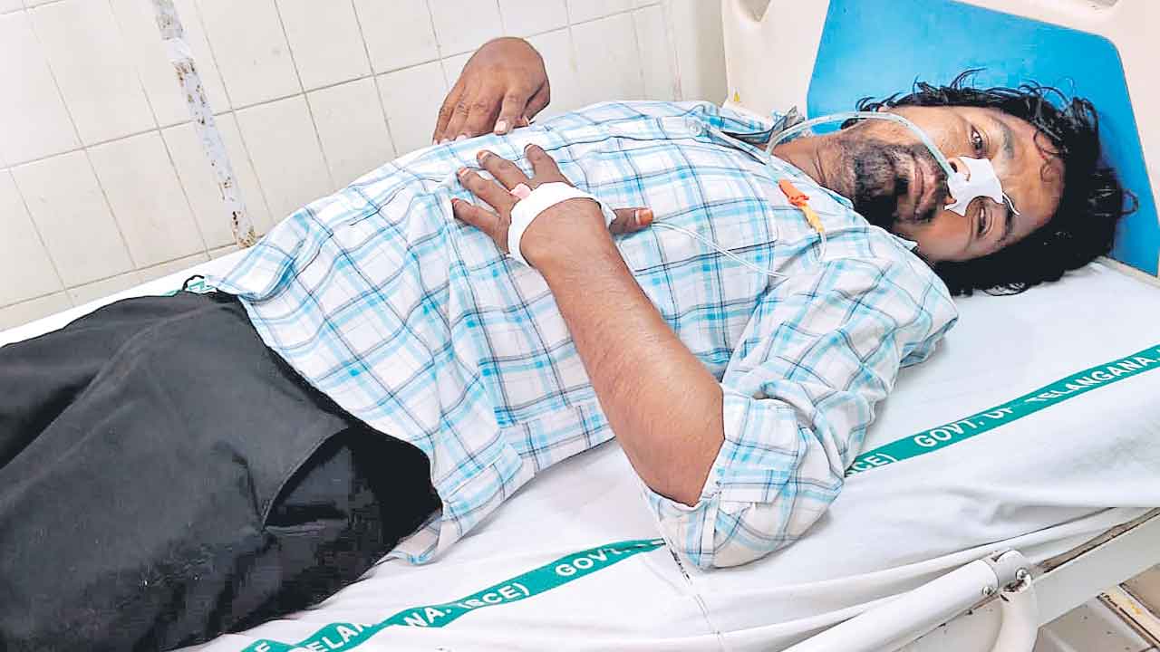 Nalgonda | కాంగ్రెస్‌ నాయకుల వేధింపులు.. ఠాణాలో బీఆర్‌ఎస్‌ నేత ఆత్మహత్యాయత్నం