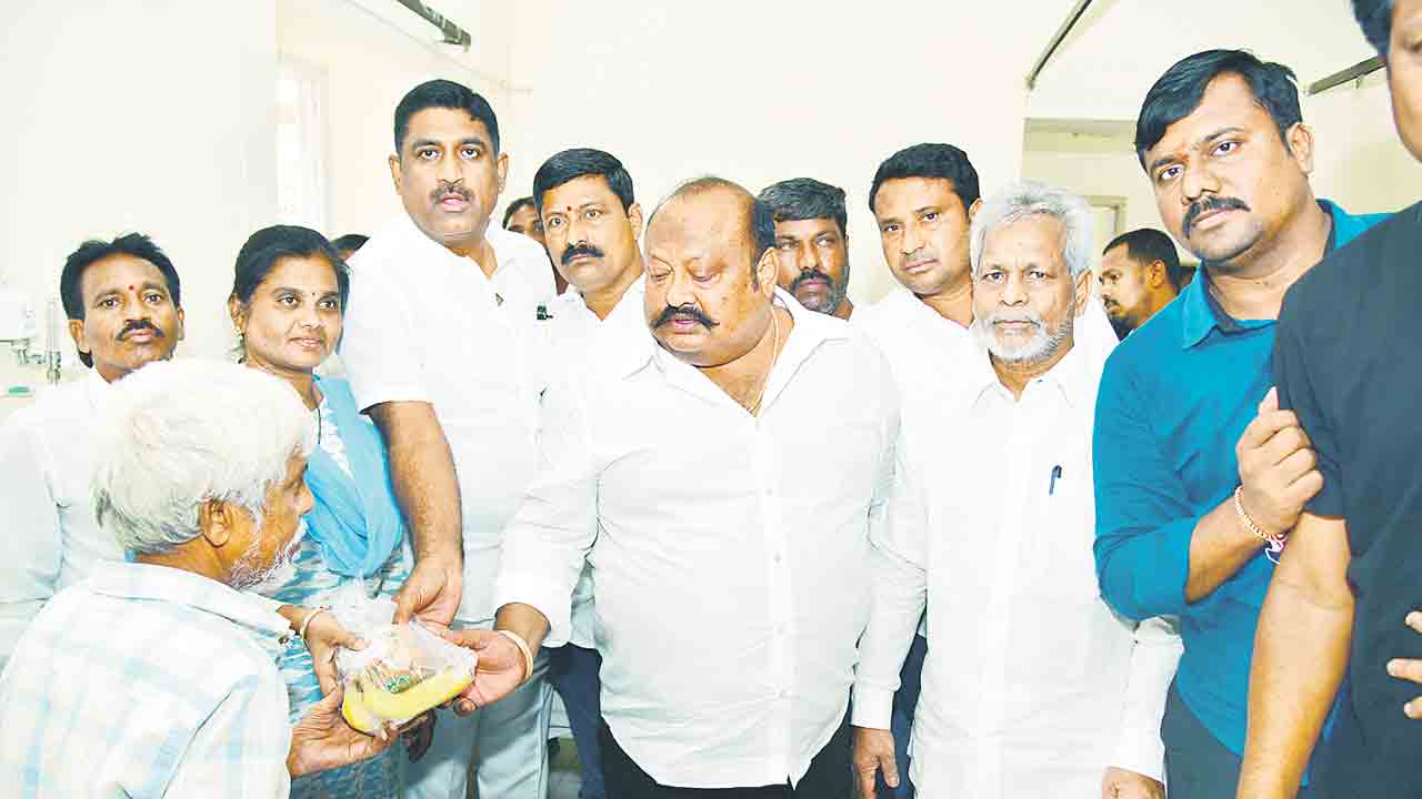 దశాబ్ది ఉత్సవం.. బీఆర్‌ఎస్‌ సాయం