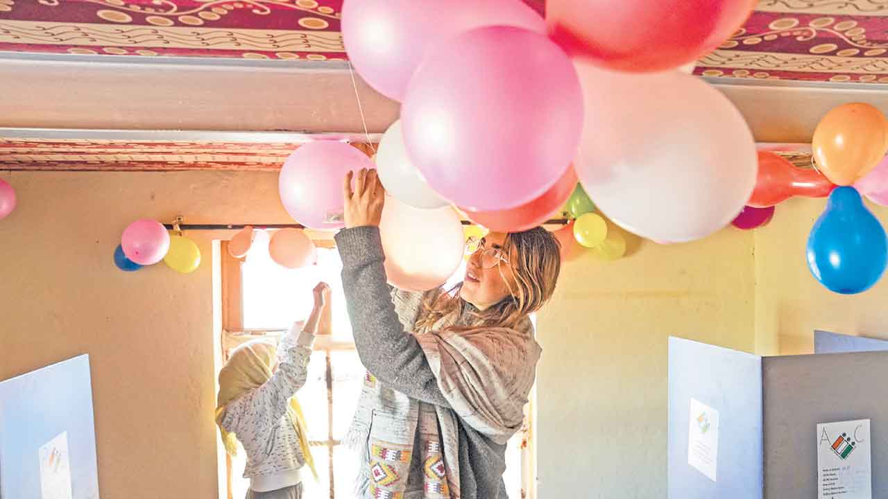 Lok Sabha Elections | నేడే ఆఖరి పోరు.. 57 నియోజకవర్గాలకు ఎన్నికలు