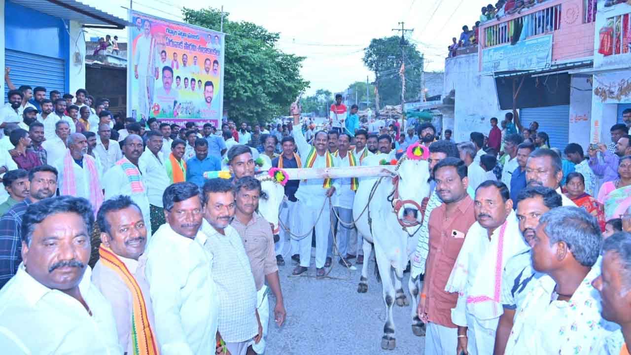 కేసీఆర్‌ కృషి ఎనలేనిది