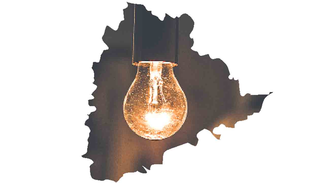 కరెంట్‌ అంటేనే కేసీఆర్‌!