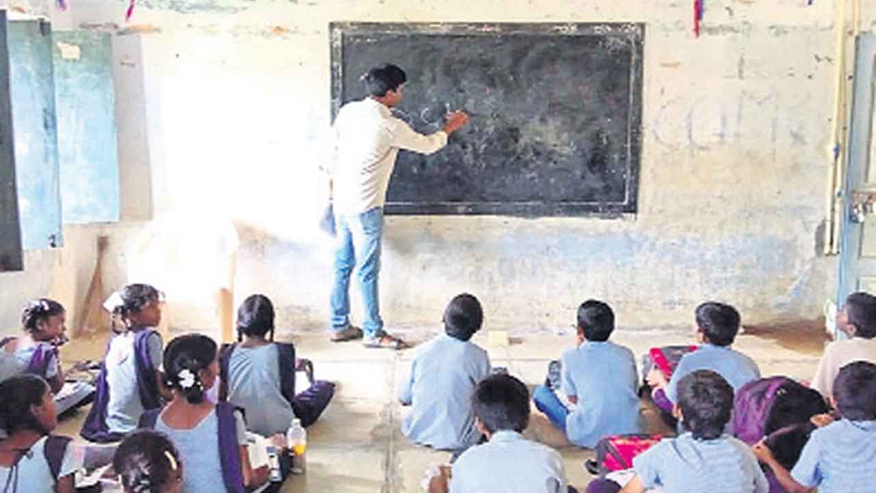 స్కూల్‌ అసిస్టెంట్లుగా పీఈటీలు