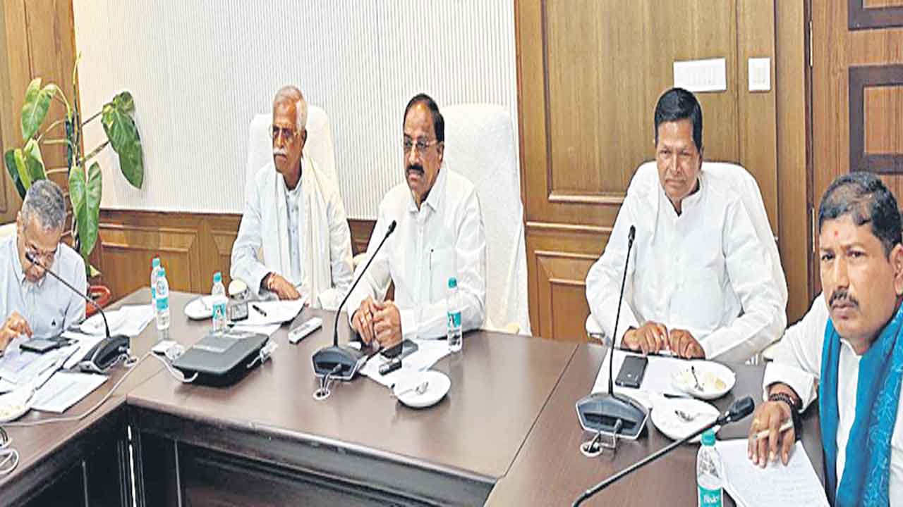 ఐటీ కట్టినా భరోసా ఇవ్వాల్సిందే