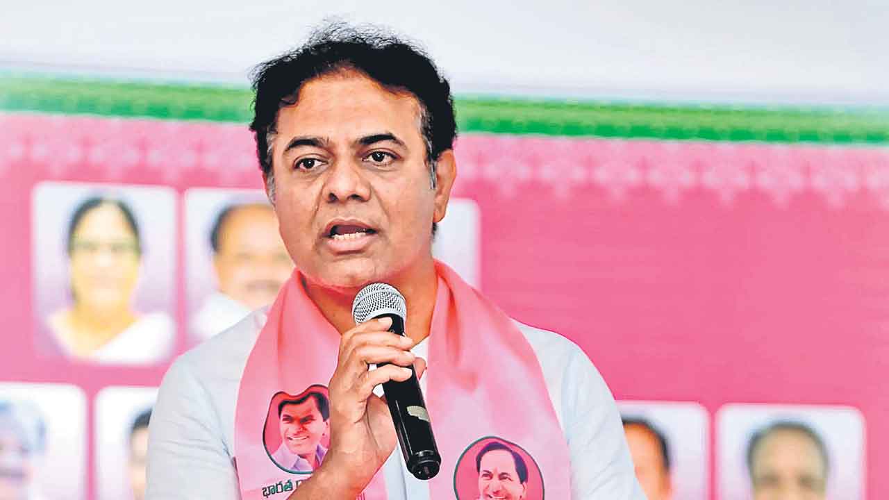 KCR |  పరీక్షాపే చర్చ నిర్వహించే ప్రధాని.. నీట్‌పె మాట్లాడరేం?: కేటీఆర్‌