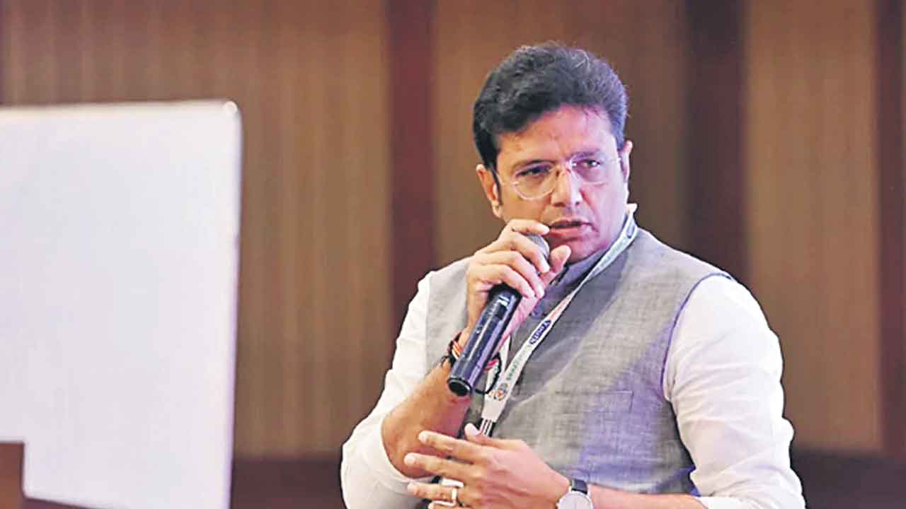 గత ప్రభుత్వ విధానాలే..