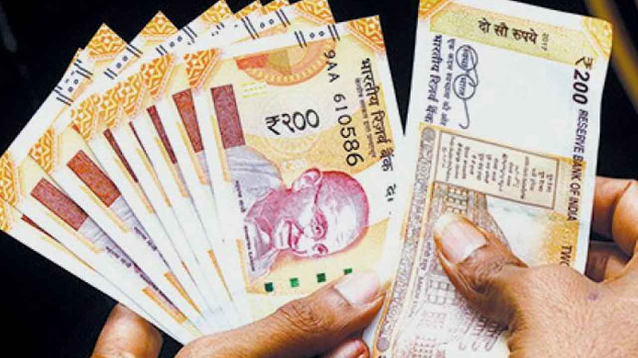 చచ్చినా పింఛన్‌ ఆగలె!