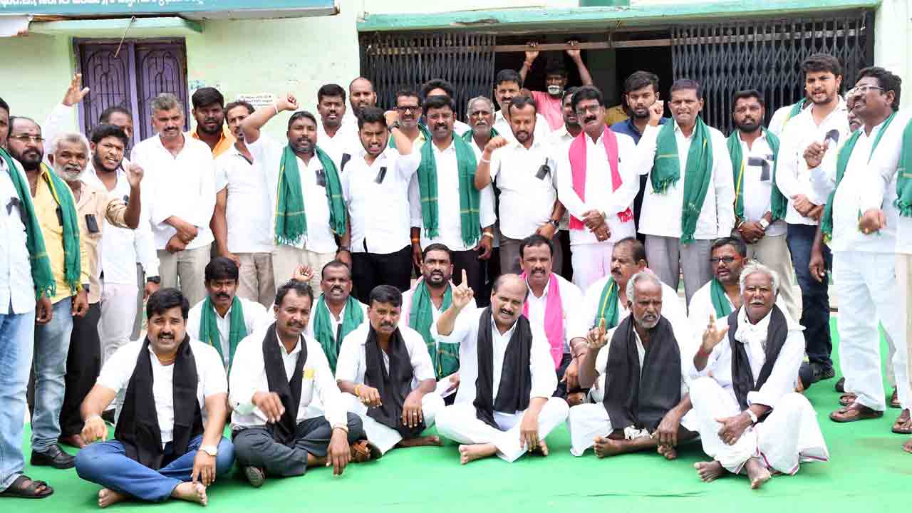 సింగిల్‌ విండో పాలకవర్గం రద్దు సరికాదు