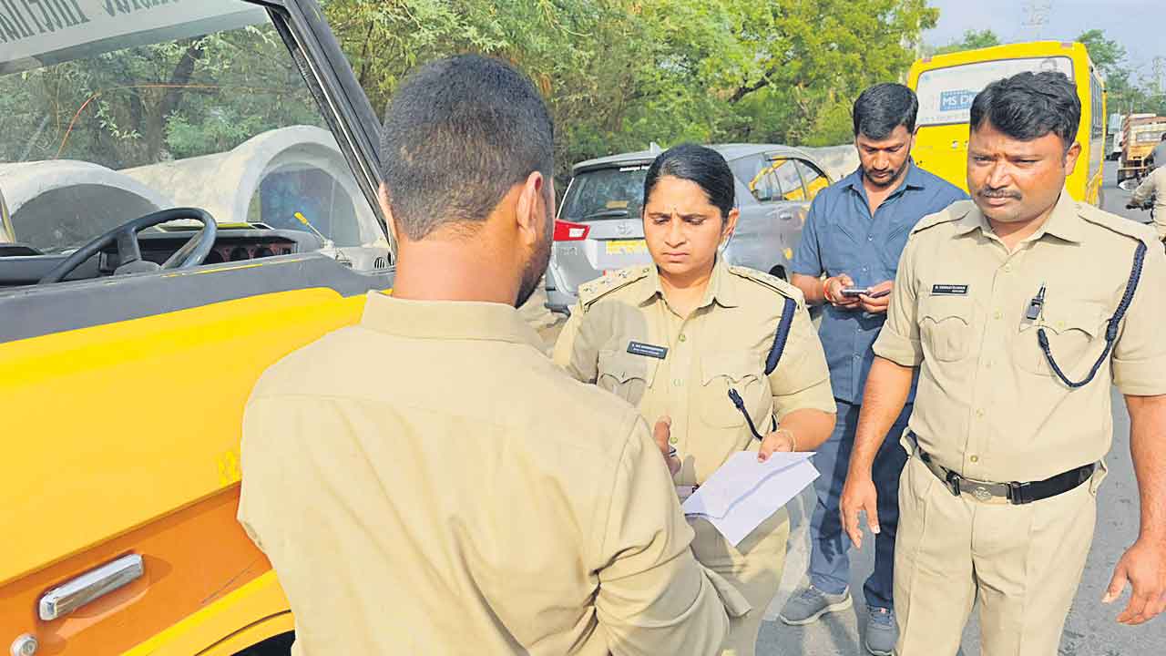 46 స్కూల్‌ బస్సులపై కేసు నమోదు