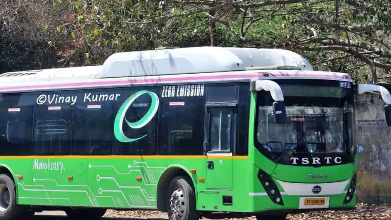ఎలక్ట్రిక్ గ్రీన్ మెట్రో లగ్జరీ బస్పాస్ ధర తగ్గింపు