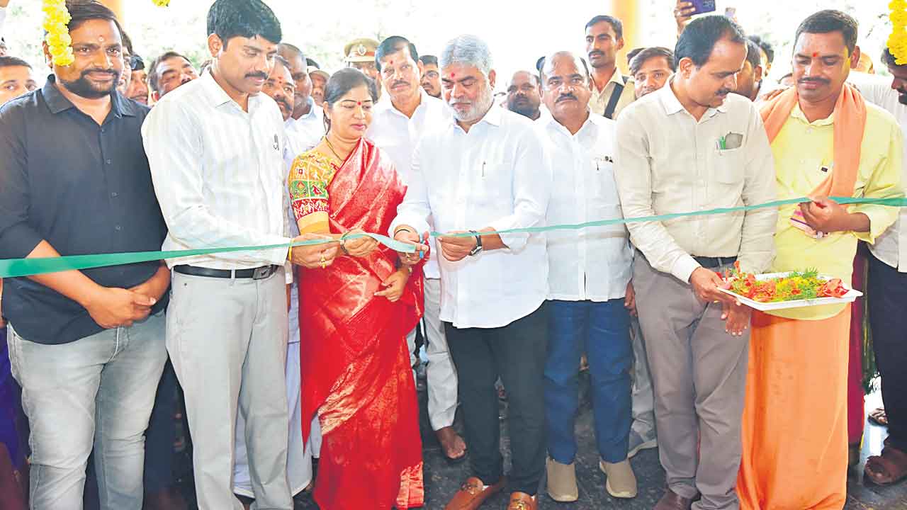 ప్రాథమిక ఆరోగ్య కేంద్రం ప్రారంభం