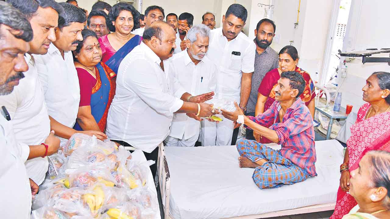 సగర్వంగా.. సంబురంగా..