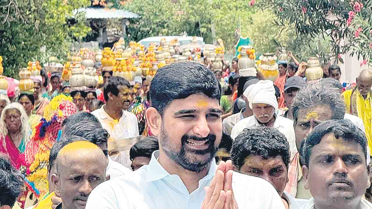 మల్లన్న బోనాలకు హాజరైన ఎమ్మెల్యే కౌశిక్‌రెడ్డి