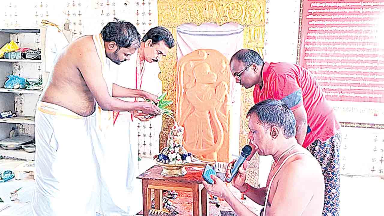 జైబోలో హనుమాన్‌కీ..