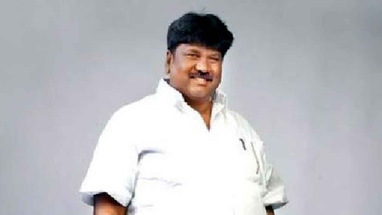 ఏపీలో ఎమ్మెల్సీపై వేటు