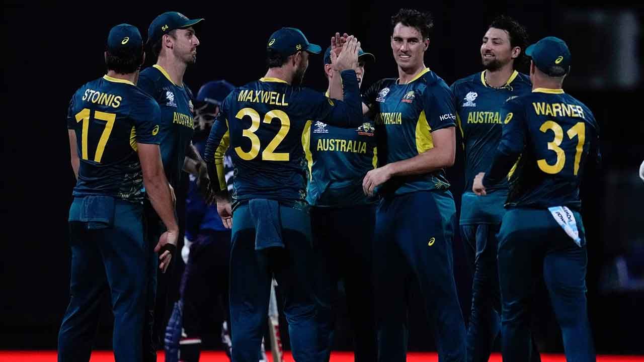 ఆసీస్‌ అలవోకగా..