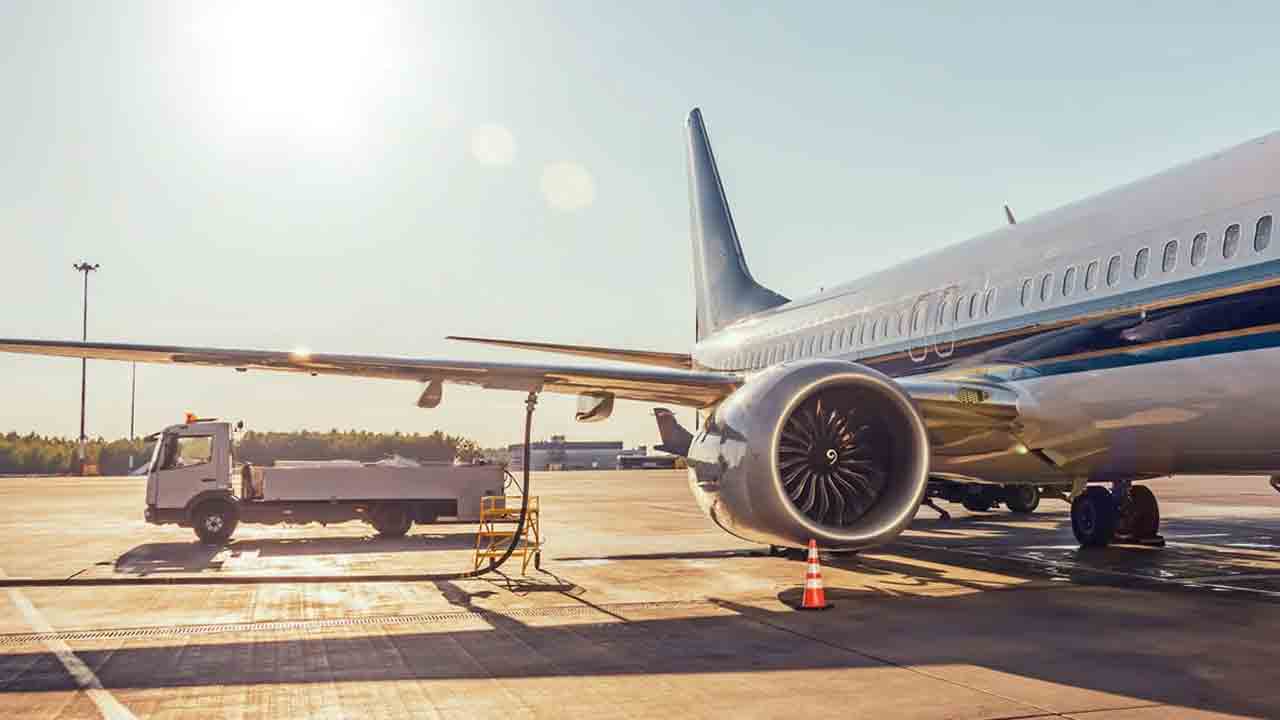 ATF Rates | భారీగా తగ్గిన ఏటీఎఫ్ ధర.. విమాన చార్జీలు తగ్గుతాయా..?!