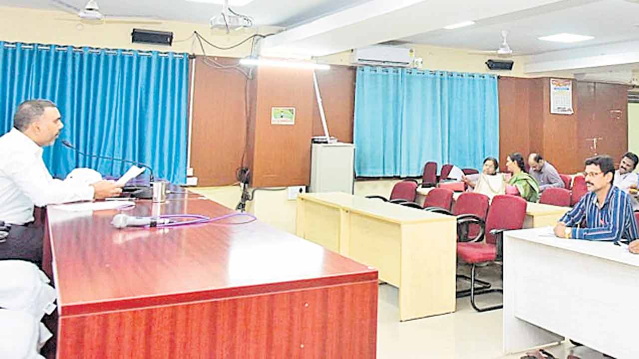 గ్రూప్‌-1 పరీక్ష పకడ్బందీగా నిర్వహించాలి