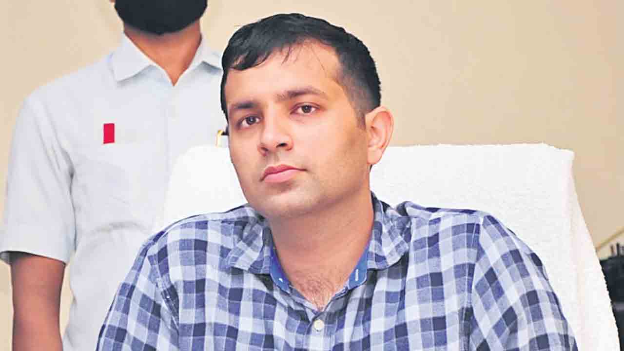 వికారాబాద్‌ కలెక్టర్‌గా ప్రతీక్‌జైన్‌