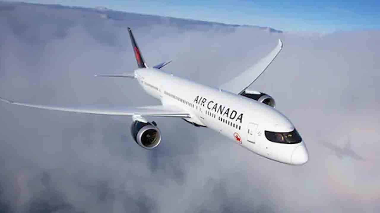 Bomb Threat | టీవీలో వార్తలు చూసి.. సరదా కోసం విమానానికే బాంబు బెదిరింపు.. బాలుడి నిర్వాకం