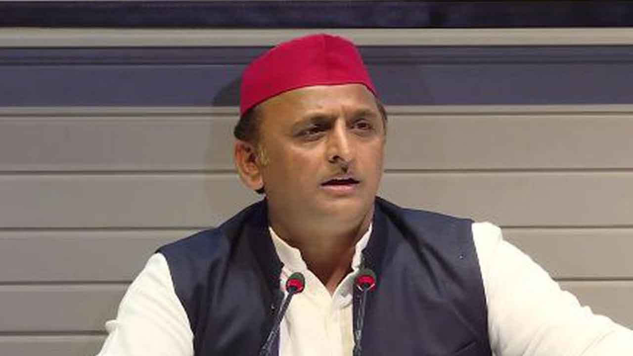 Akhilesh Yadav | ముగ్గురు ఎమ్మెల్యేలను బహిష్కరించిన ఎస్పీ.. బీజేపీతో సంబంధాలున్నాయని ఆరోపణ