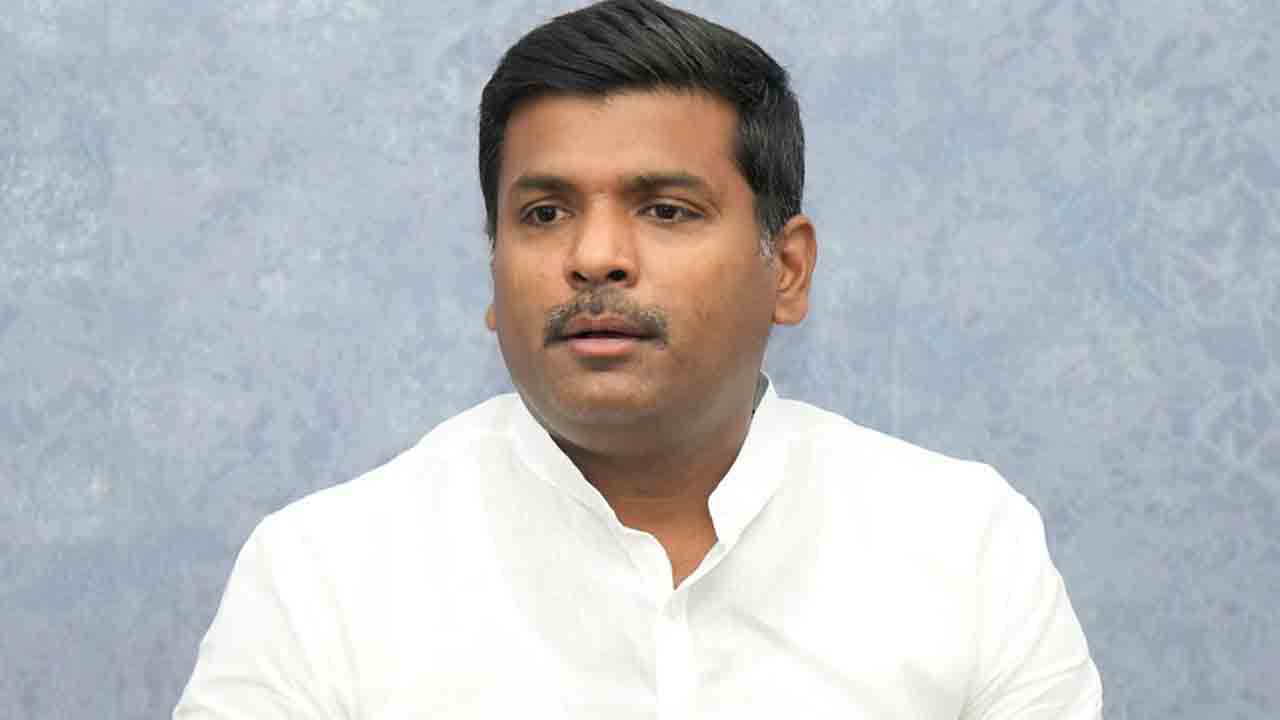 Former minister Amarnath | ఏపీలో వాలంటీర్‌ వ్యవస్థపై మాజీ మంత్రి అమర్‌నాథ్‌ కీలక వ్యాఖ్యలు