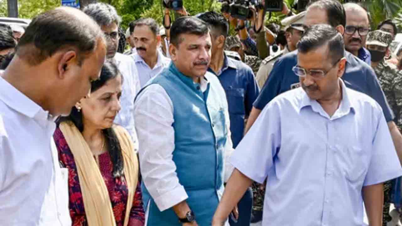 Arvind Kejriwal | తీహార్‌ జైలులో లొంగిపోయిన కేజ్రీవాల్‌.. జూన్‌ 5 వరకు జ్యుడీషియల్ కస్టడీ