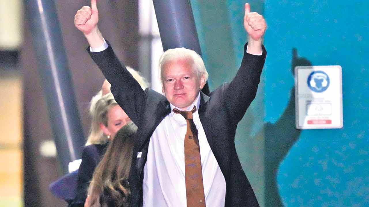 Julian Assange | అసాంజేకు విముక్తి.. స్వదేశం చేరుకున్న వికీలీక్స్‌ వ్యవస్థాపకుడు