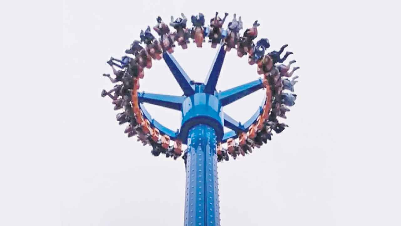 తలకిందులుగా త్రిశంకు నరకంలో !