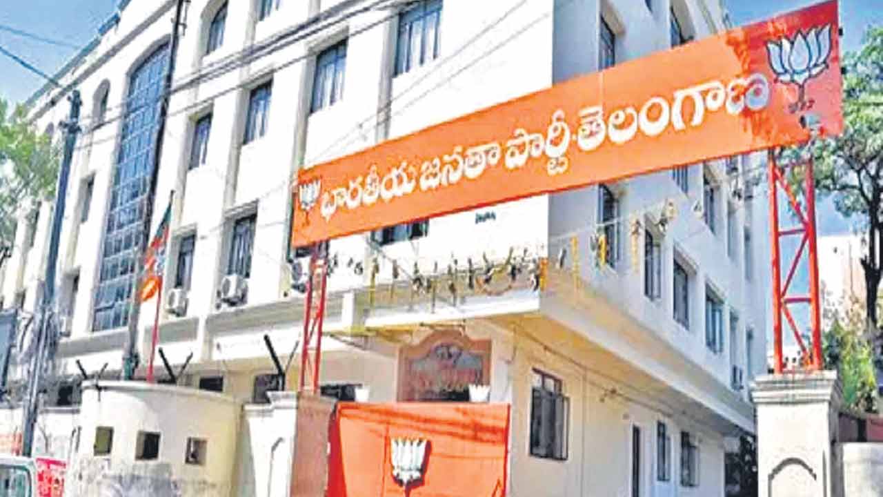 BJP | బీజేపీ రాష్ట్ర అధ్యక్షుడెవరు?.. తెరపైకి ఈటల, రఘునందన్‌ పేర్లు