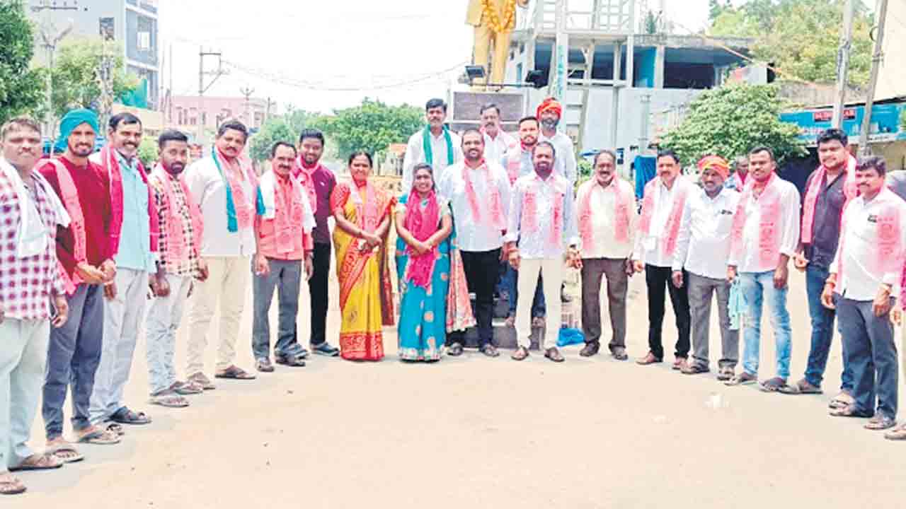 ఎమ్మెల్సీ ఎన్నికల్లో విజయంపై సంబురాలు
