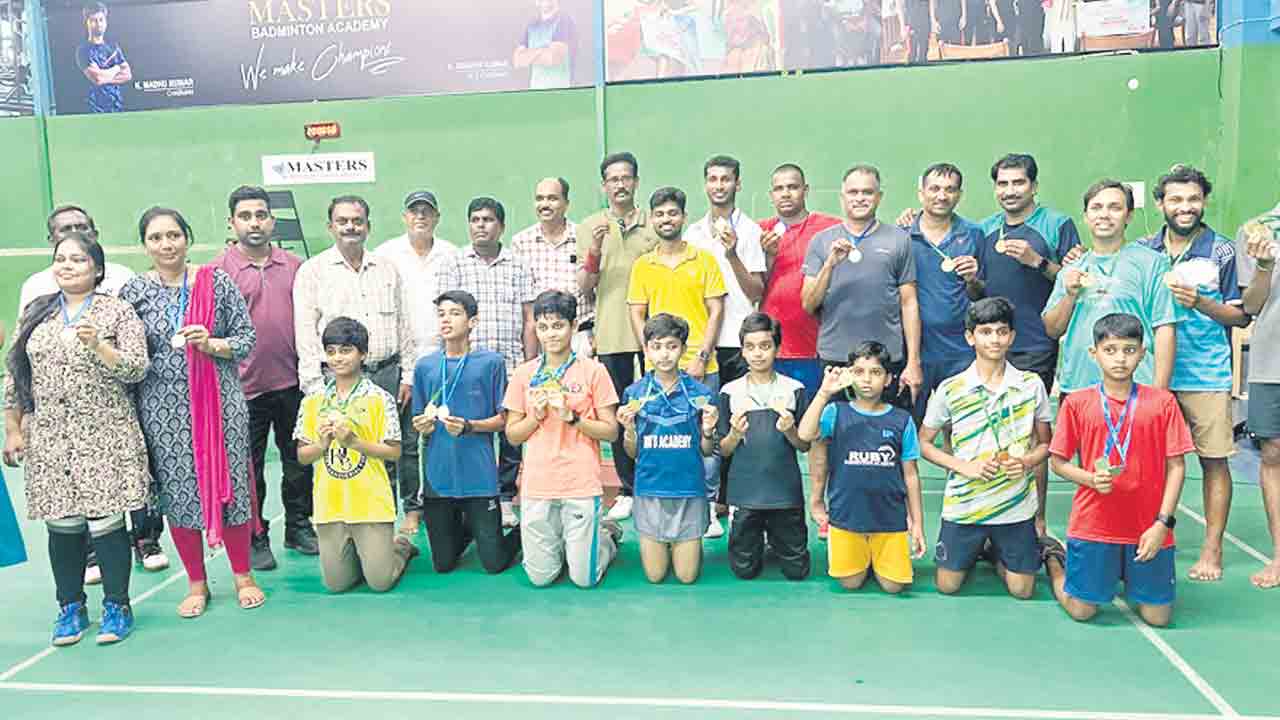 బ్యాడ్మింటన్‌ పోటీల విజేతలు వీరే..