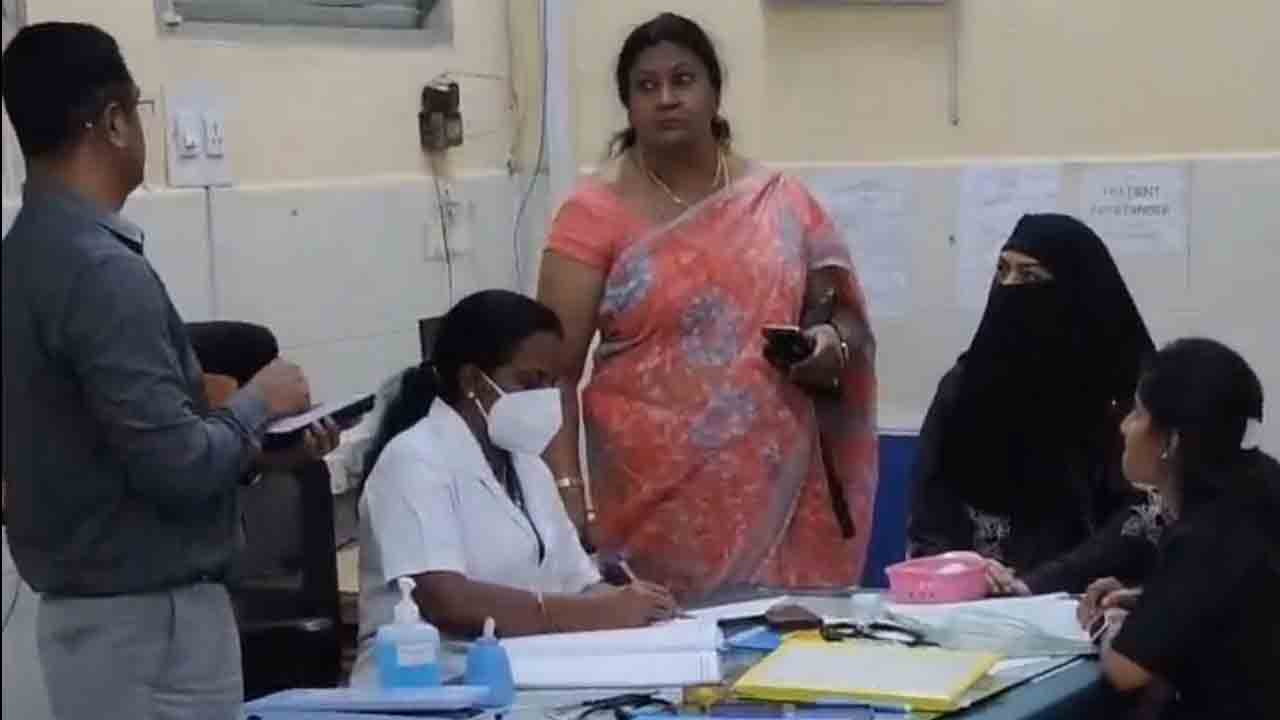 Bengaluru Rave Party | బుర్ఖాలో వైద్య పరీక్షలకు.. నటి హేమ అరెస్ట్