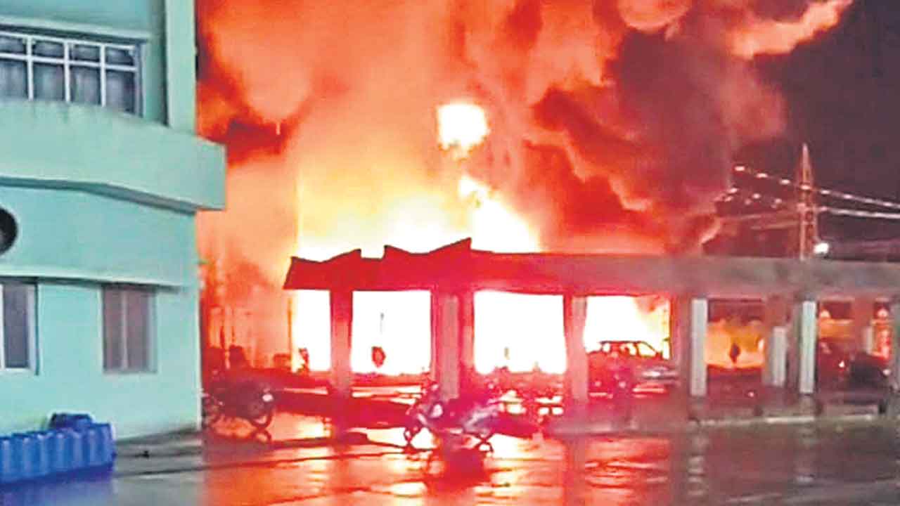 Bhadradri Thermal Plant | భద్రాద్రి థర్మల్‌ ప్లాంట్‌పై పిడుగు.. నిలిచిన విద్యుత్తు ఉత్పత్తి