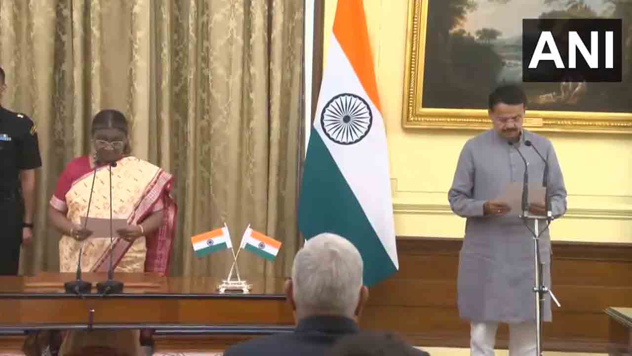 Bhartruhari Mahtab | ప్రొటెం స్పీకర్‌గా భర్తృహరి ప్రమాణం.. మరికాసేపట్లో లోక్‌సభ సమావేశాలు ప్రారంభం