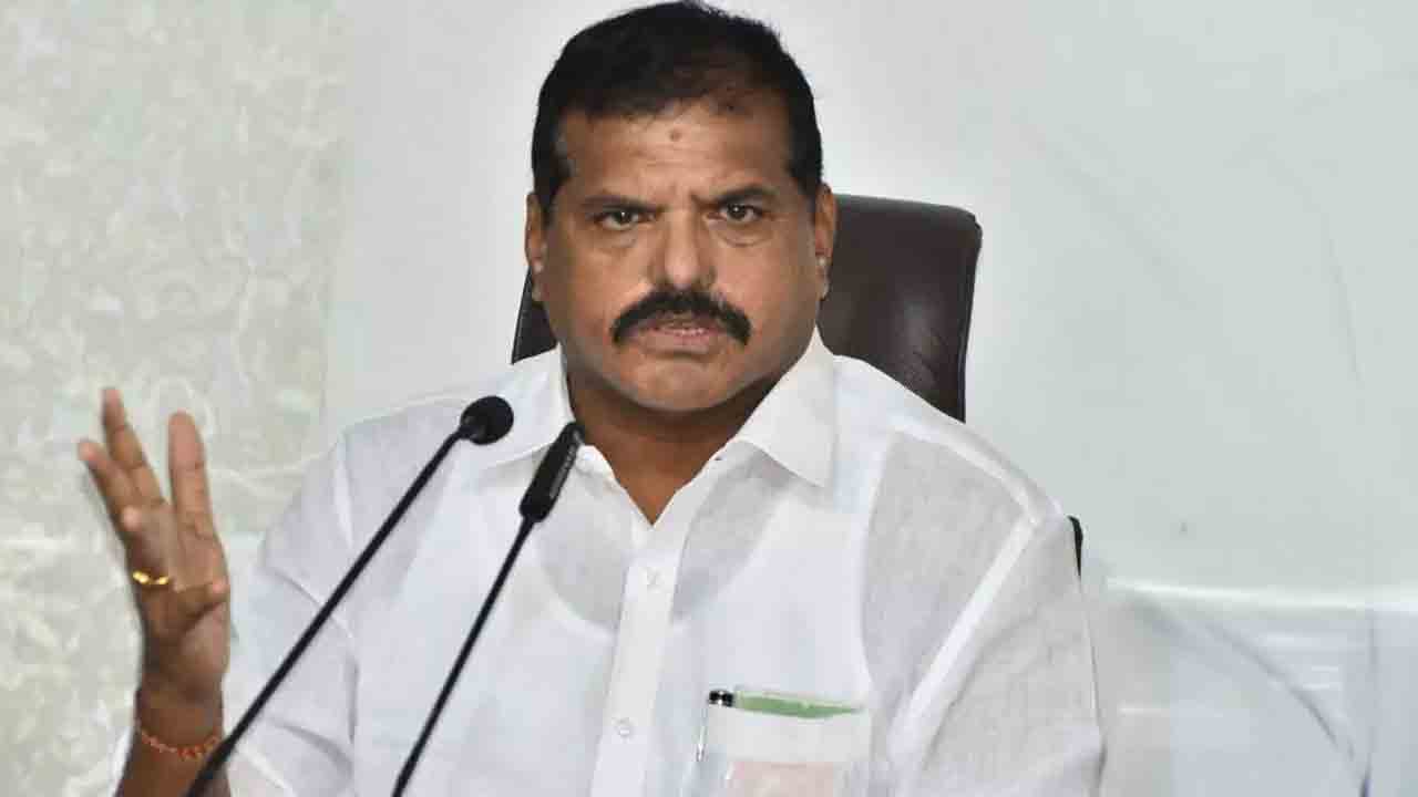 Former minister Botsa | ఏపీలో జరుగుతున్న పరిణామాలు చూస్తుంటే బాధేస్తుంది : మాజీ మంత్రి బొత్స