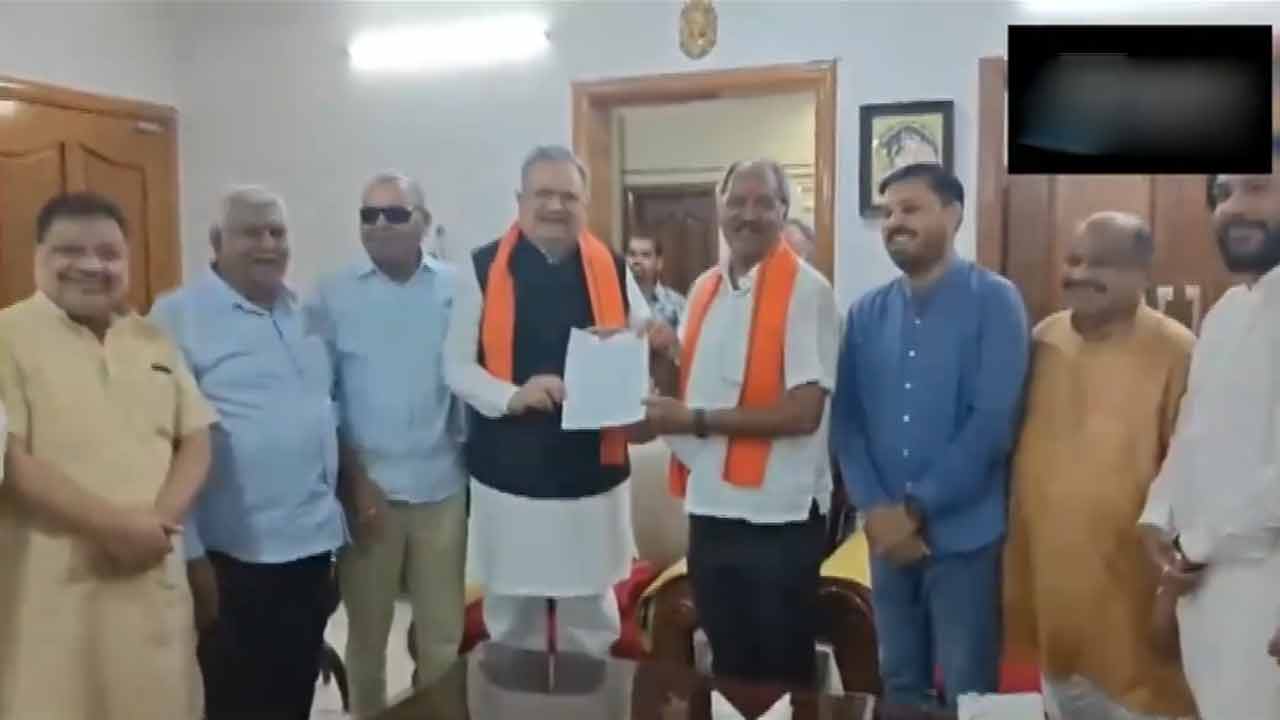 BJP MP | ఛత్తీస్‌గఢ్‌ అసెంబ్లీ స్పీకర్‌కు రాజీనామా లేఖ ఇచ్చిన బీజేపీ ఎంపీ.. Video